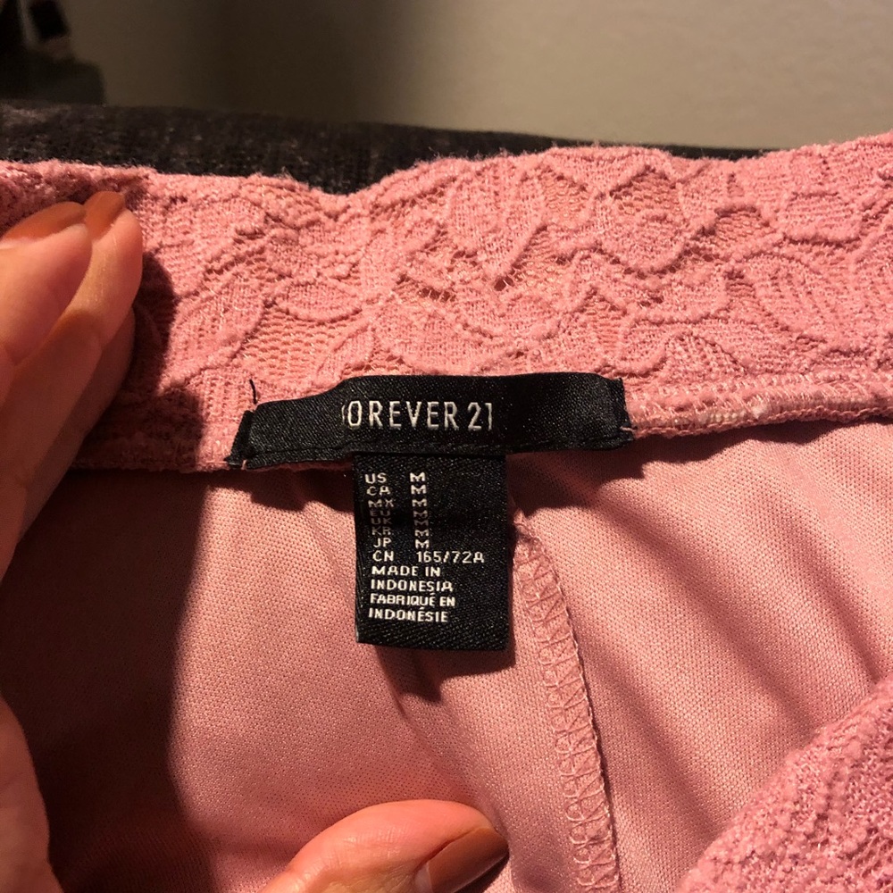 Pink skirt - Picture 2 of 2